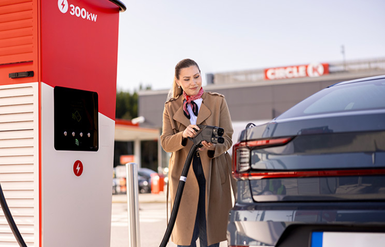 Dubbel rabatt på laddning hos Circle K